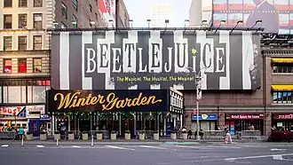 Aankondiging van Beetlejuice in theater Winter Garden, New York
