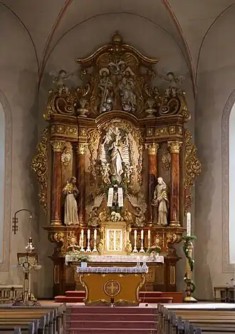 Het barokken hoogaltaar.