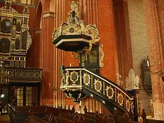 Preekstoel in de Nicolaikirche