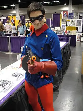 Cosplayer Bucky Barnes tijdens Wizard World Anaheim 2011.