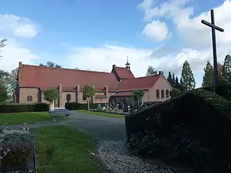 R.K.kerk Sint Paschalis met begraafplaats