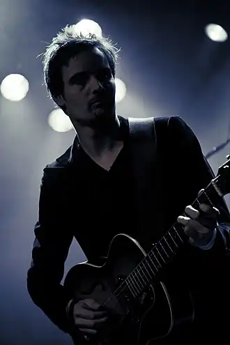 Sander Strick tijdens een optreden van Wolfendale in LuxorLive te Arnhem (8 april 2011)