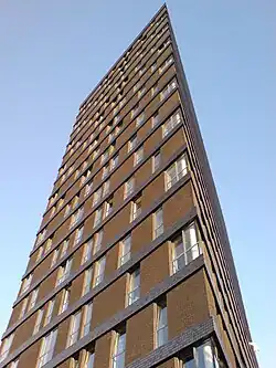 Woontoren vanaf Heidelberglaan.