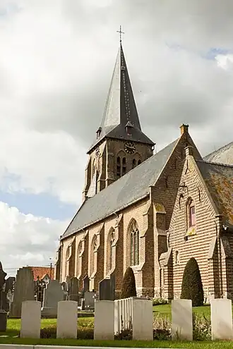 St. Machutuskerk en kerkhof