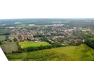 Luchtfoto uit 2019 van het dorp