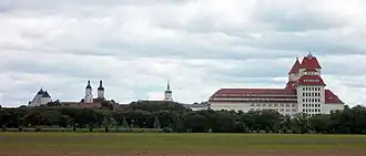 Wurzen. V.l.n.r. kasteel, Dom, Wenceslaskerk, v.m. Krietsch-molen
