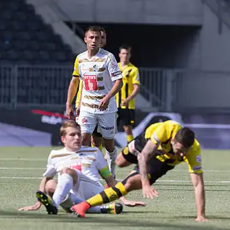 Wiss (op achtergrond) in 2014 als speler van FC Luzern