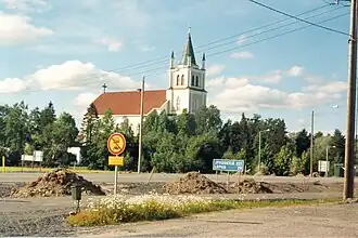 Zicht op de kerk in Ylistaro