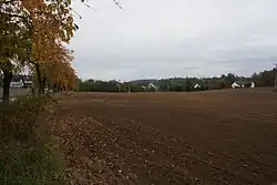 Akker nabij het dorp (2010)