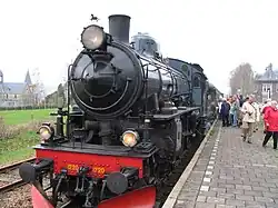Stoomtrein (SJ B 1220) van de ZLSM te Schin op Geul; april 2006.