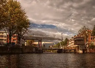 De Zeilbrug, gezien naar het Noorden vanaf de Schinkel