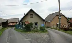 Huizen in het dorp (2011)