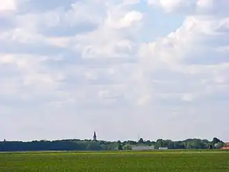 Zicht op Finsterwolde vanaf het zuidoosten (anno 2011)