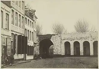 Stadszijde met binnenwacht (Th. Weijnen, 1868)