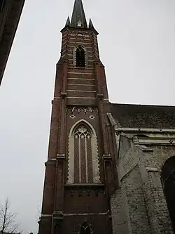Zij-aanzicht toren kluizekerk