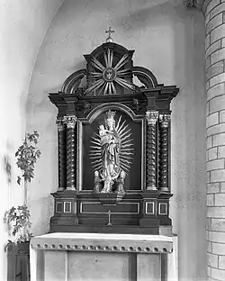 Zijaltaar met Mariabeeld