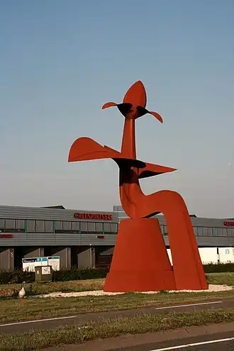 Zittende Engel op Omgekeerde Bloempot van Huub en Adelheid Kortekaas in Naaldwijk