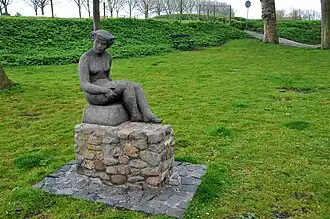 Zittende vrouw (1983), Veere