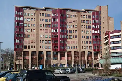 Zorgcomplex het Reinaldahuis, Haarlem (1998)