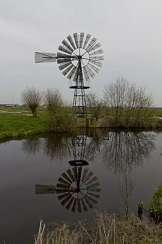 Zuidbroeksemolen met hersteld schoepenrad (maart 2014)