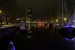 Bij avond vanaf de Museumbrug