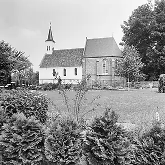 De kerk vanuit het zuiden