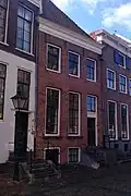 Huis onder schilddak