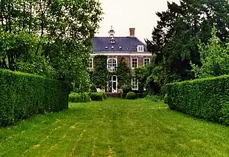 Zwaluwenburg: tuin- en parkaanleg