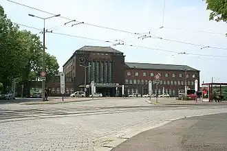 Stationsgebouw