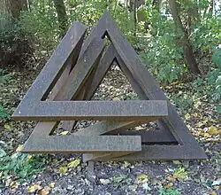 30 . Yvonne Kracht: Uit den driehoek