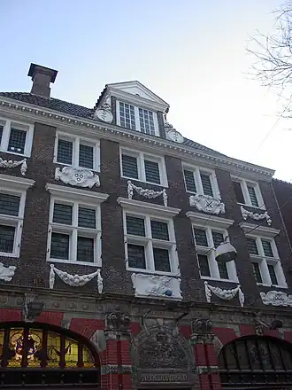 In De Witte Leeuw was oorspronkelijk een bierbrouwerij gevestigd.