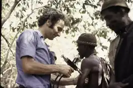 Coutinho vaccineert in Senegal (1973)