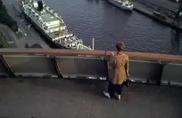 De Jan Backx voor de wal in de Parkhaven, gezien vanaf de Euromast